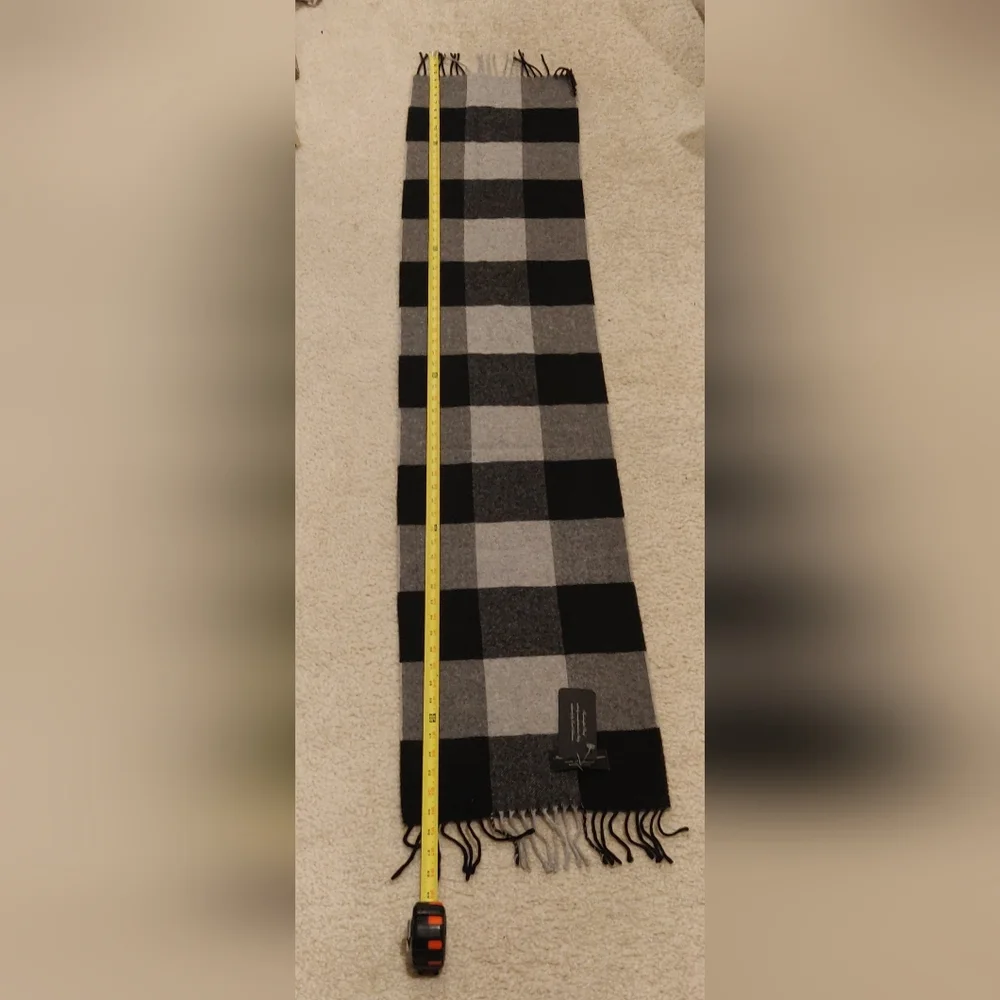 New!Classic Black and Gray Checkered 100% Wool Scarfade In Italy Y2K Cottagecore